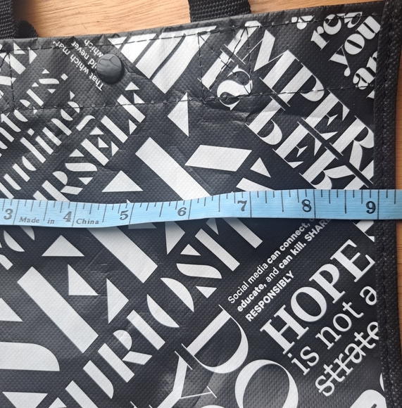 Lululemon Small Reusable Shopping Gift Bag Tote Bundle (2) -Red & Black - Picture 9 of 10